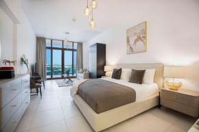 Luxury Furnished Studio With Full Sea View, Palm Jumeirah - Daniels Holiday Homes